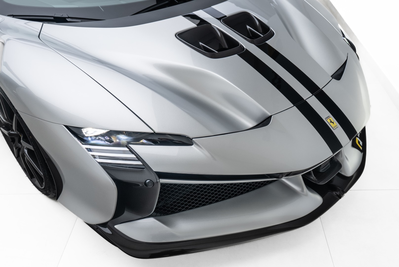 2025 FERRARI SF90 XX SPIDER | MAIN DEALER SERVICE | FULL CARBON